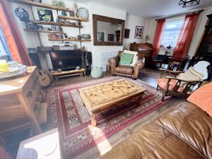 Lounge- click for photo gallery